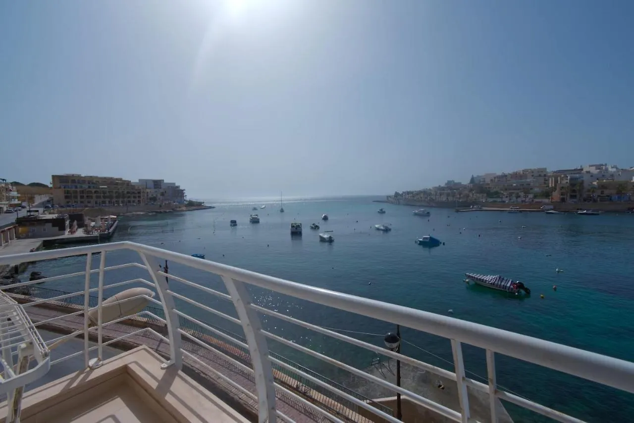 Riviera Holiday Apartments - Seafront - Wifi Marsaskala